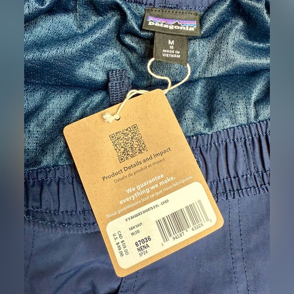 Patagonia Navy Blue baggies Shorts- youth - Picture 3 of 7